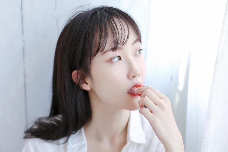 久久亚洲综合：深度解读其应用与未来趋势